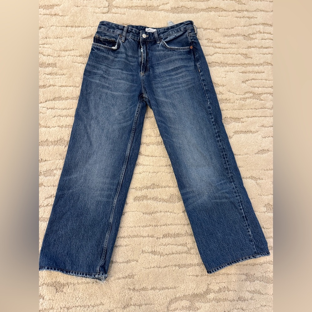 Zara TRF Mid-Rise Wide Leg Jean